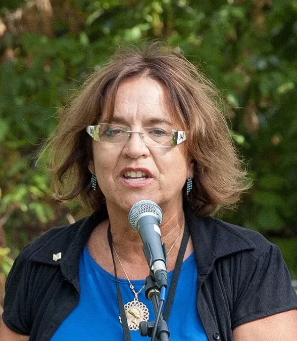 Sylvia McNicoll
